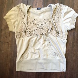 Rue21 Hooded Short Sleeve Sweat Shirt. Size XL.